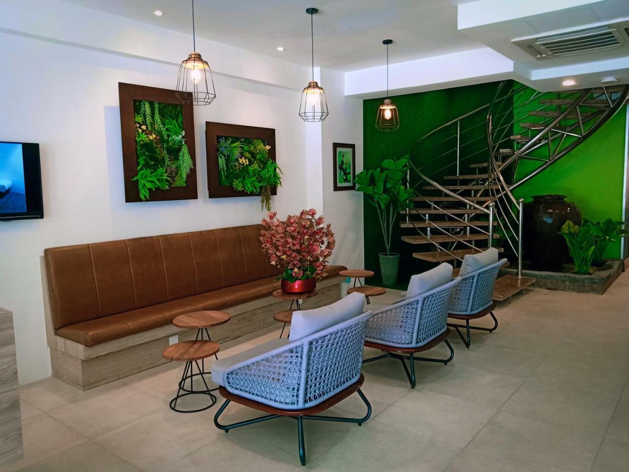 H Boutique Hotel Xplorer Loke Yew Куала-Лумпур Экстерьер фото