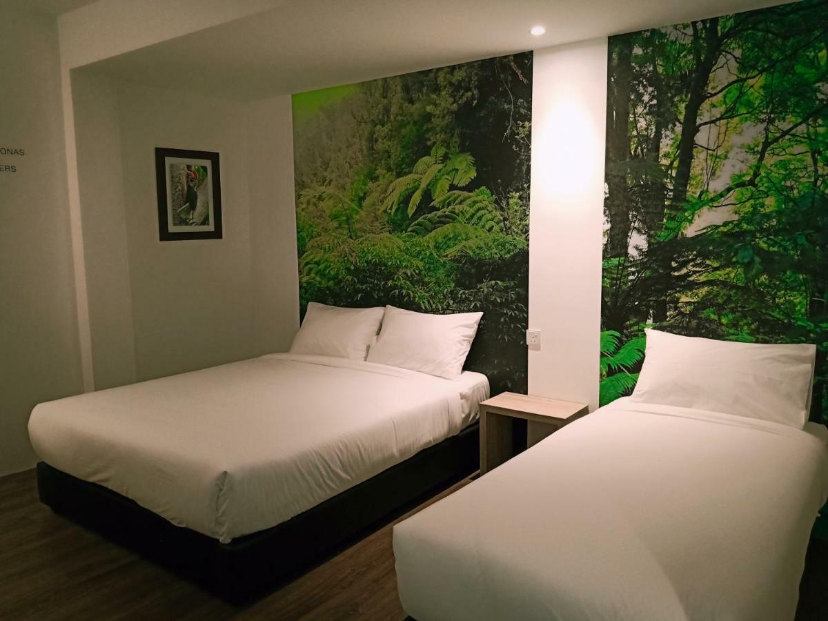 H Boutique Hotel Xplorer Loke Yew Куала-Лумпур Экстерьер фото
