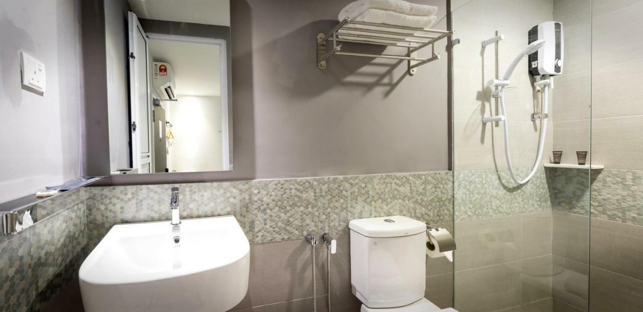 H Boutique Hotel Xplorer Loke Yew Куала-Лумпур Экстерьер фото